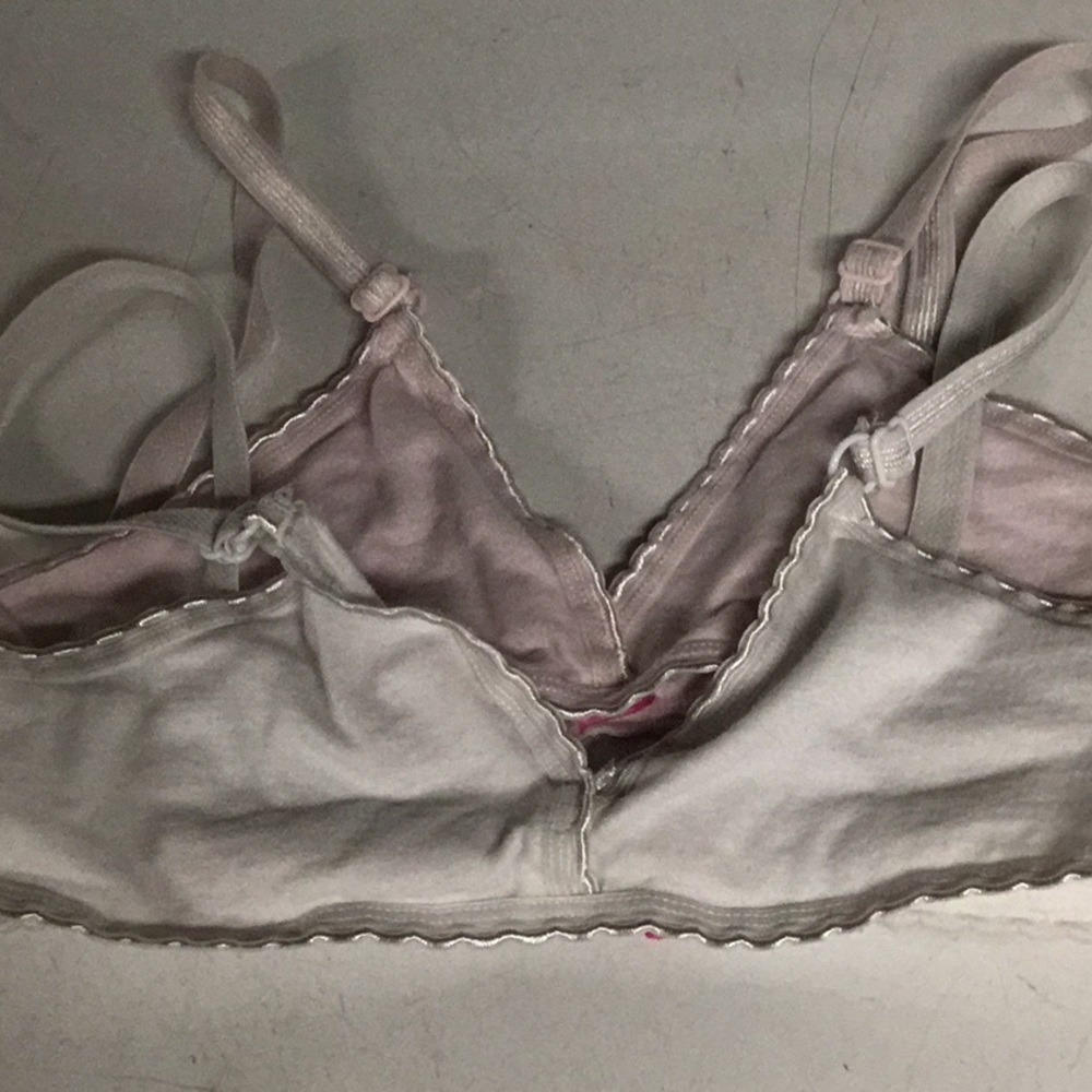 Set of two girls clasp back bras with no pads